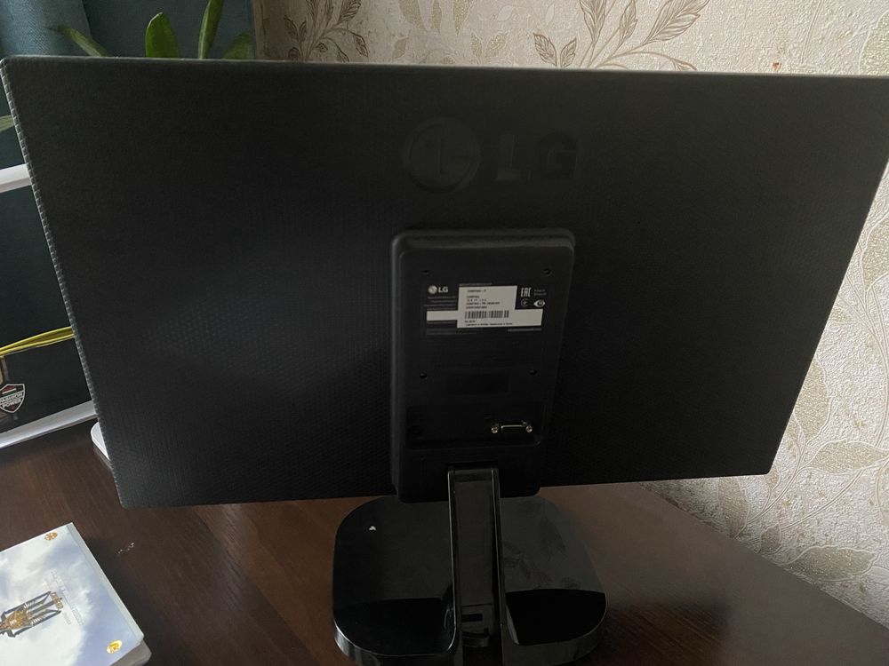 Монітор LG full hd