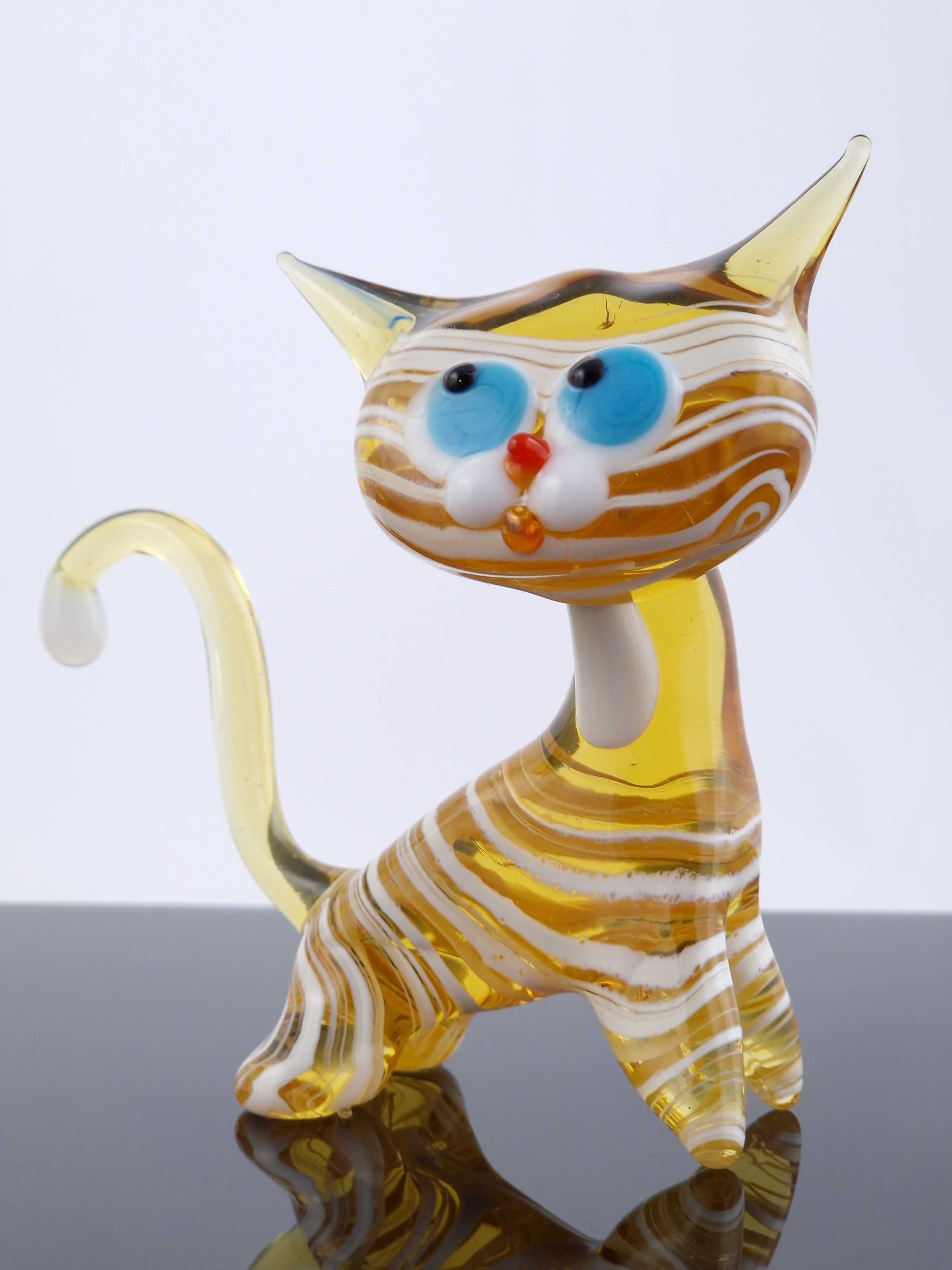 Figurka szklana – Kot pasiaczek (bursztynek)