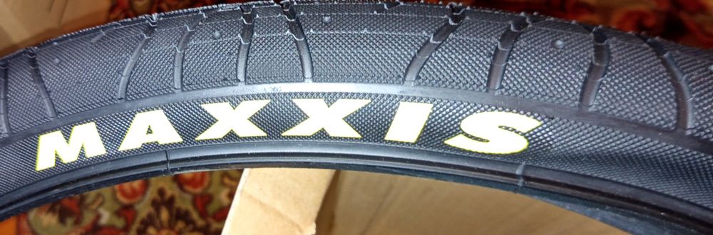 MAXXIS HOOKWORM 27,5" x 2,5" Opona rowerowa MTB Freeride Street Urban