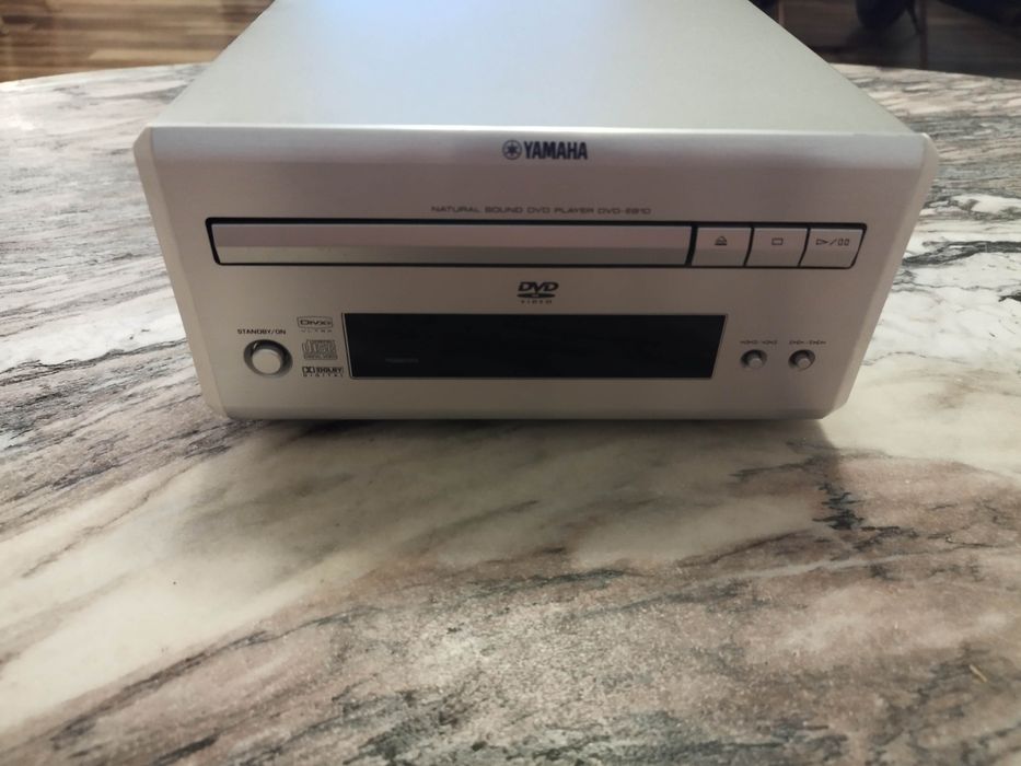 Yamaha Odtwarzacz DVD-E810
