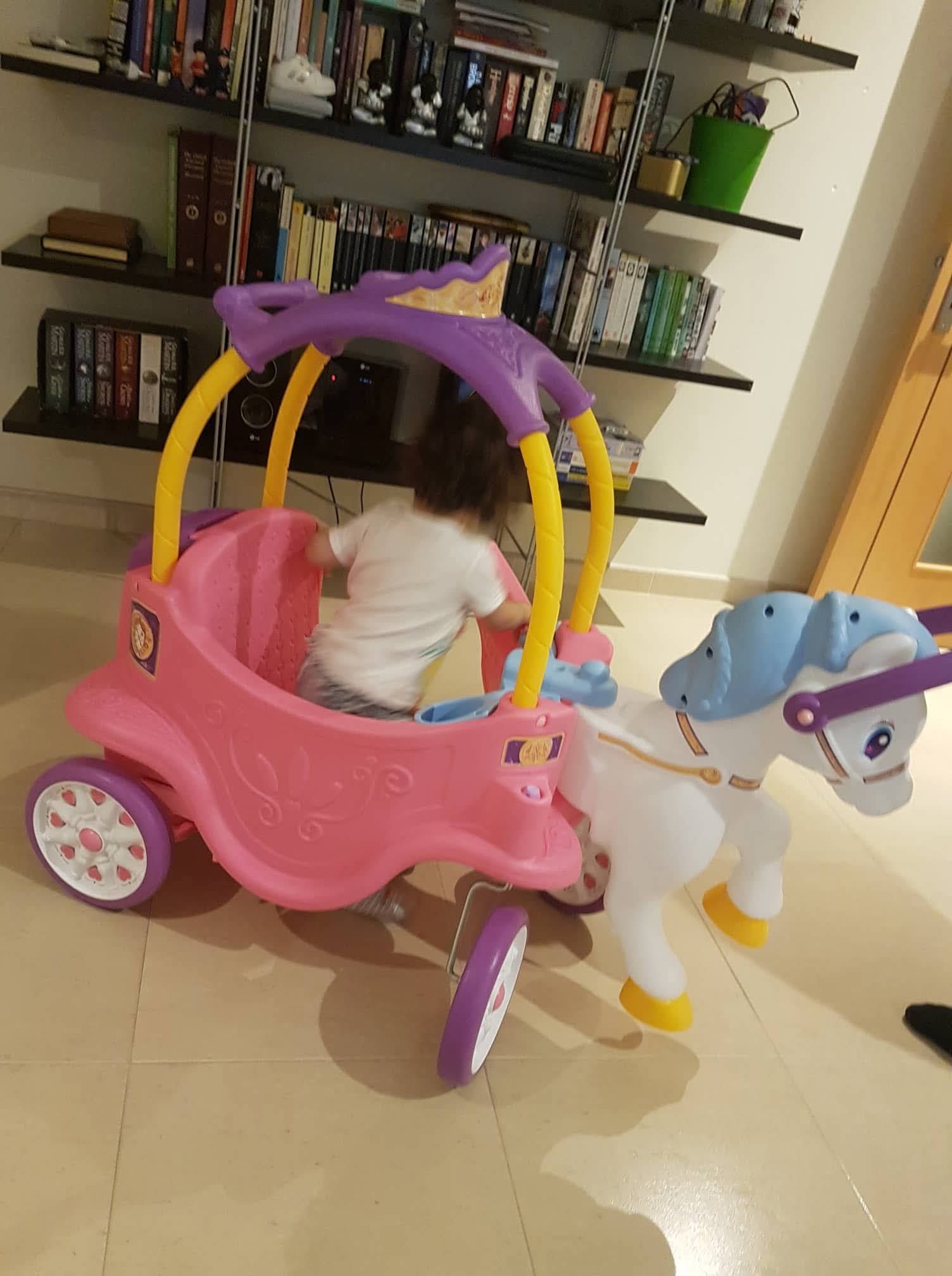 Quadriciclo Carruagem de princesa Little Tikes