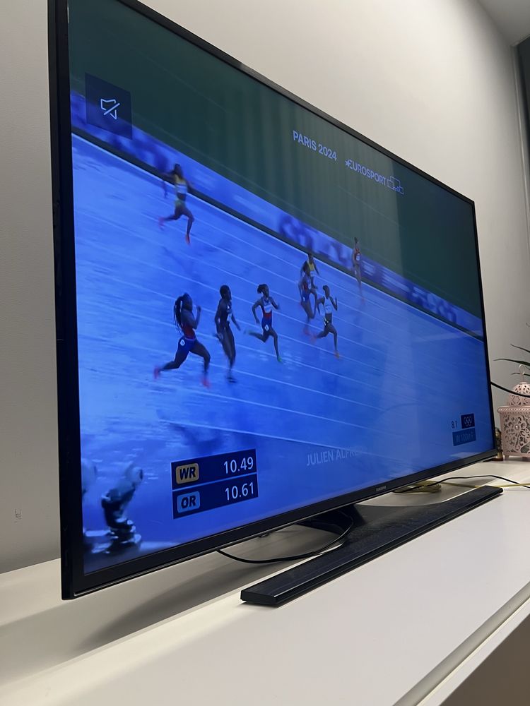 TV Samsung 48” JU6400 6 Series FLAT UHD 4k Smart LED
