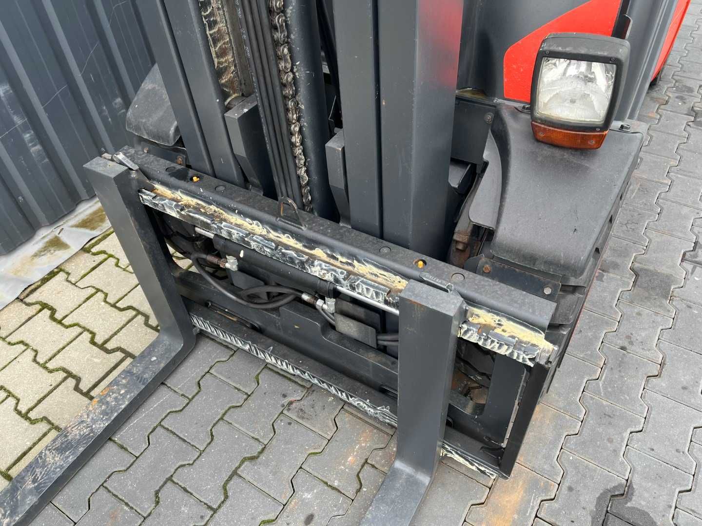 Wózek widłowy Linde H35T-02 Triplex 6,4M Przesuw LPG 2016