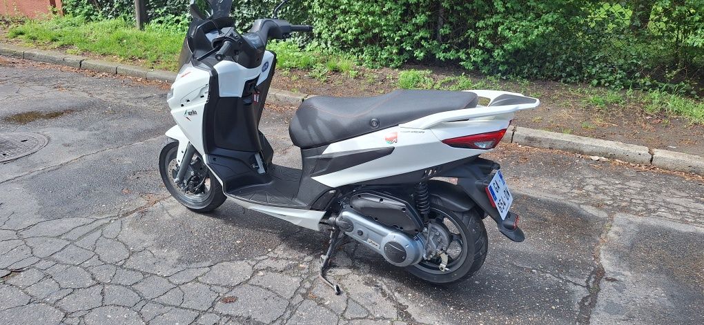 Aprilia sxr 50 2021r