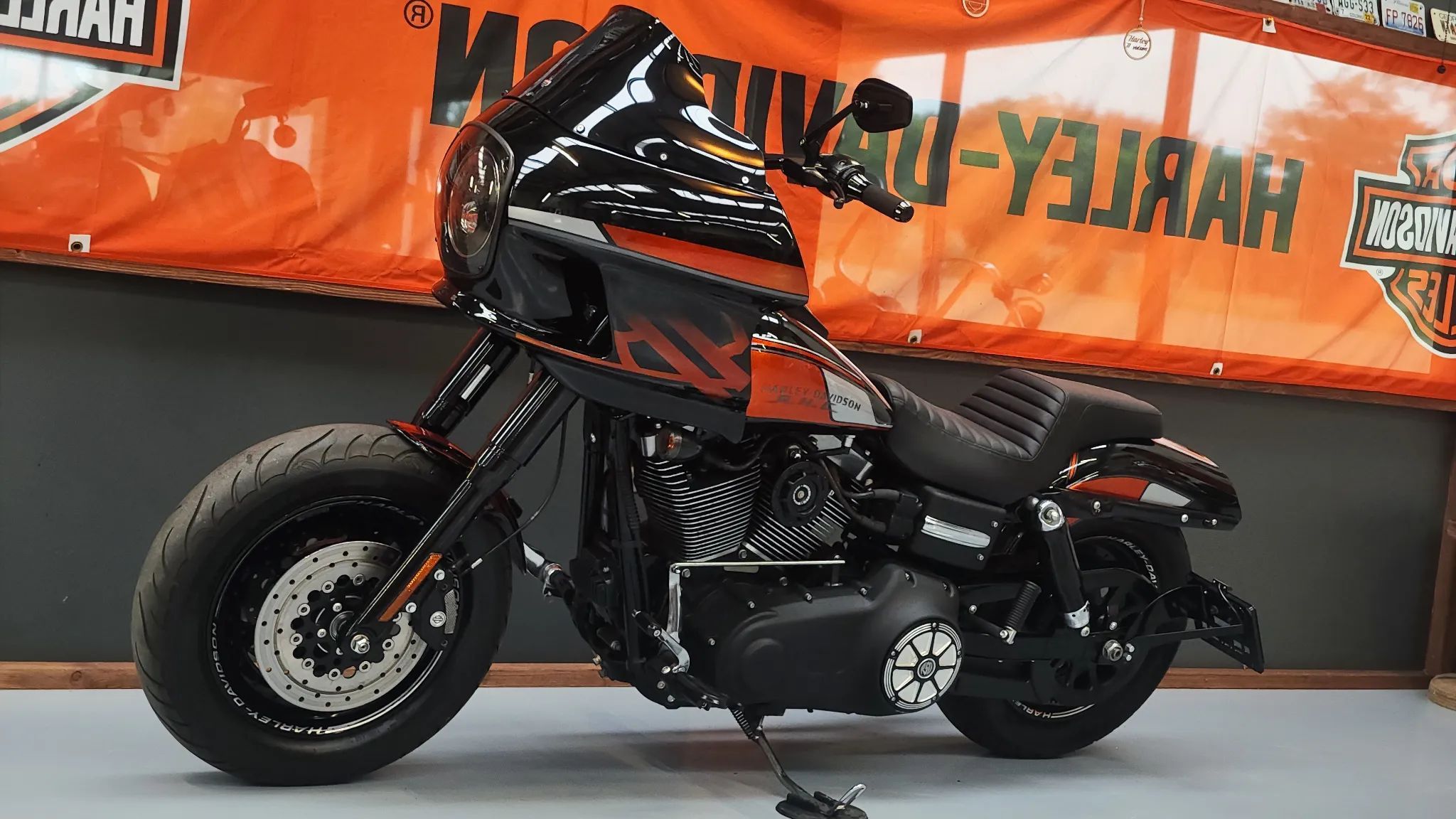 Harley-Davidson Dyna Dyna FXR Street Bob Fat Custom Club Style Klock Werks