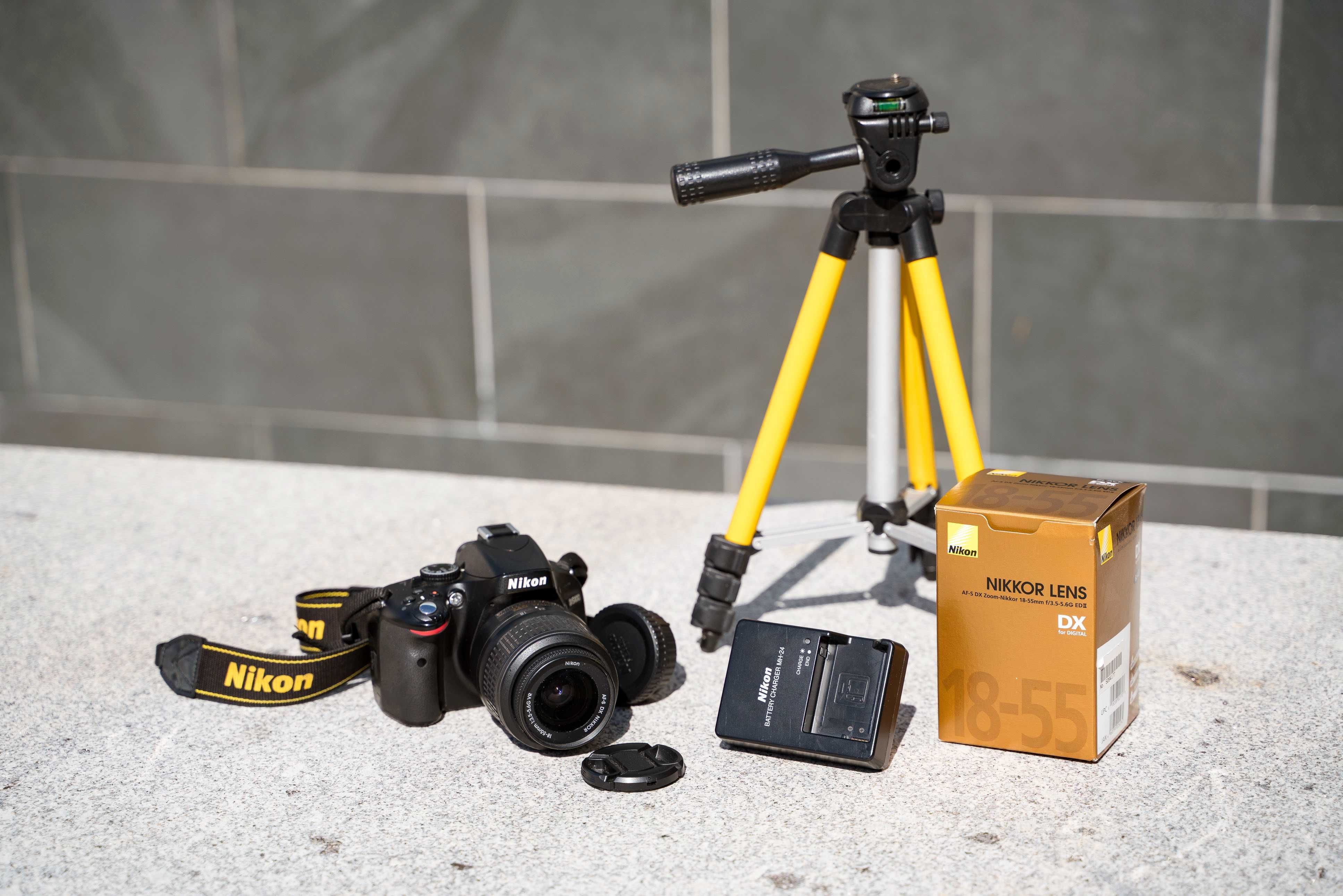 Máquina Fotográfica Digital - Nikon D5100 + Objetiva 18-55
