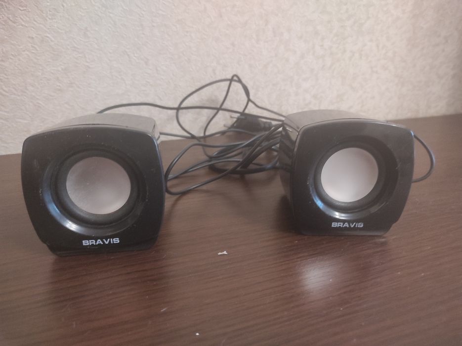 Колонки Bravis черные