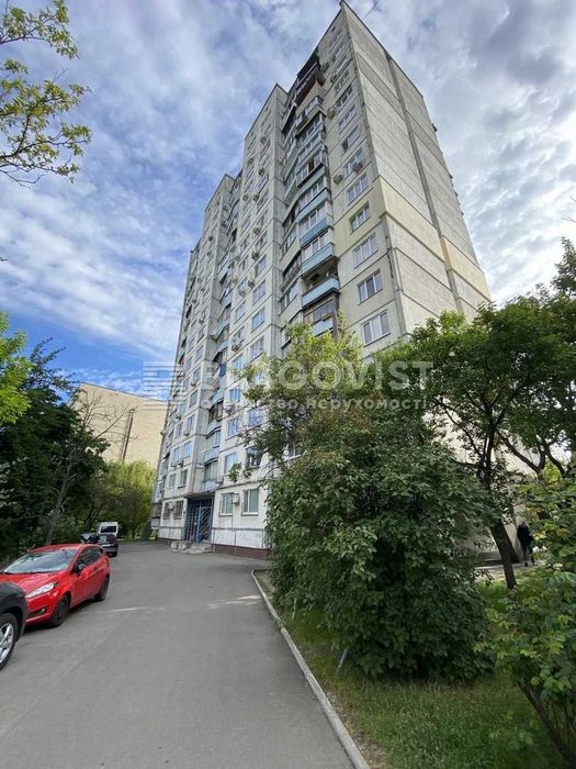 Продаж 2х-тної квартири Науки 27 ! Деміївська ! Автовокзал