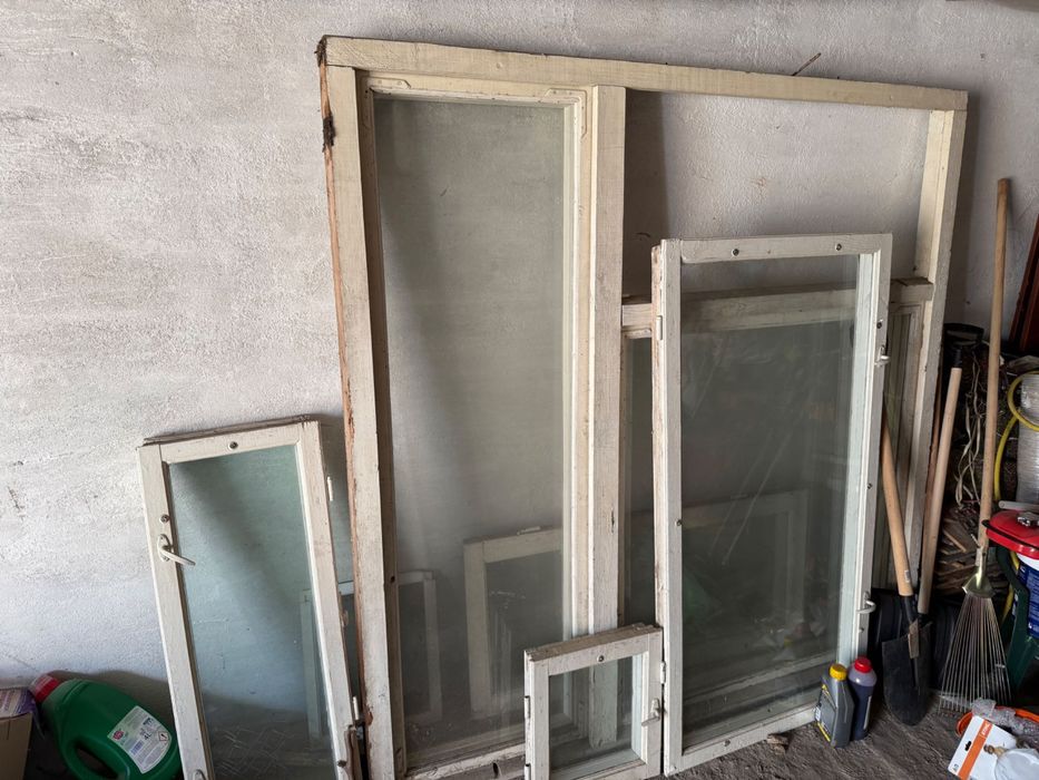 Вікна деревʼяні , рама, самовивіз Нововолинськ