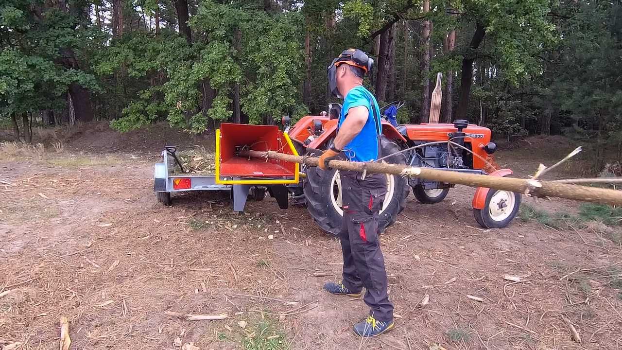 Rębak walcowy REMET R-80 == cena brutto == MODEL2025