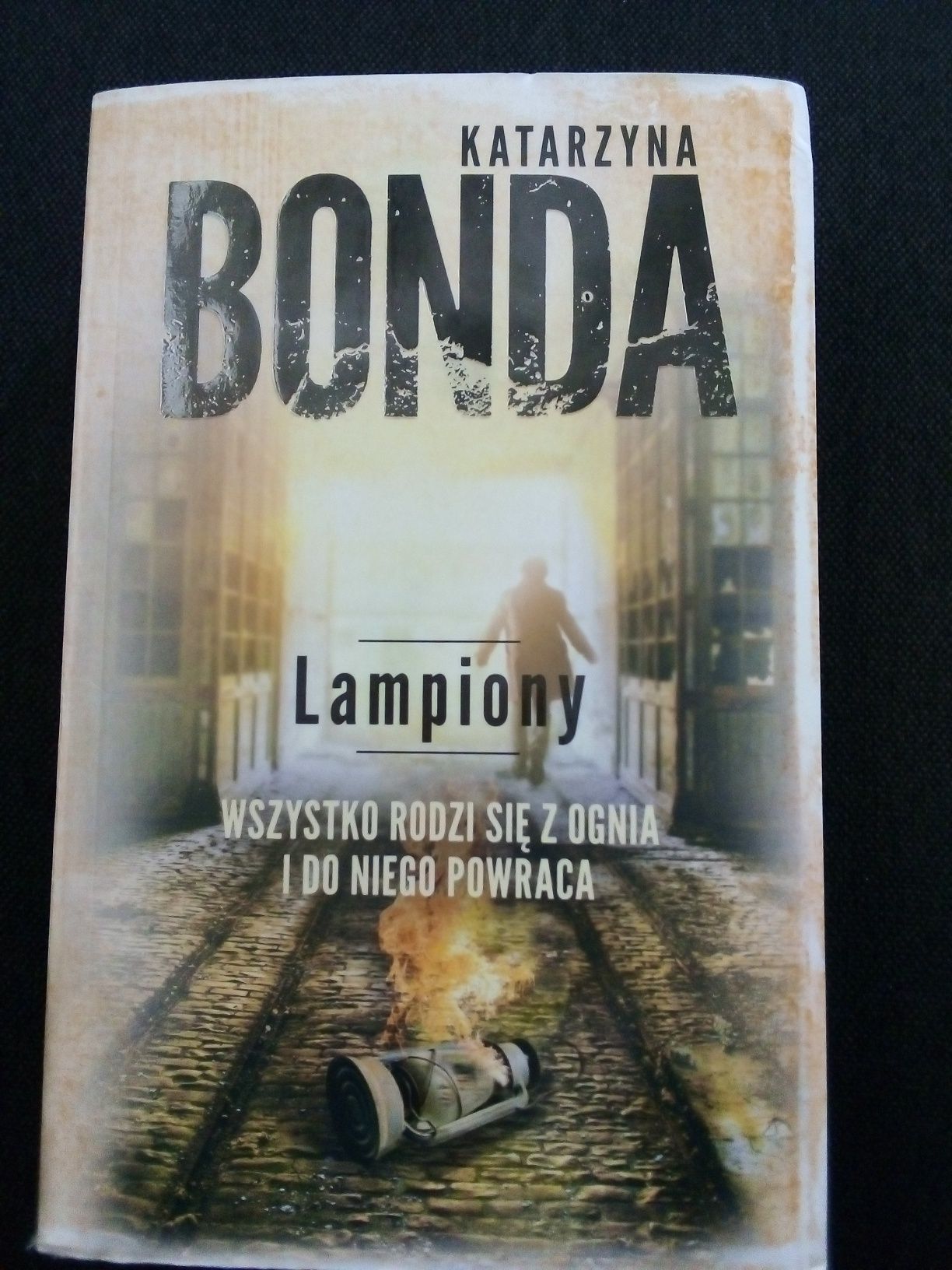 Lampiony. Katarzyna Bonda