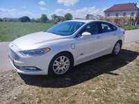 Ford Fusion hybrid плагін 2016