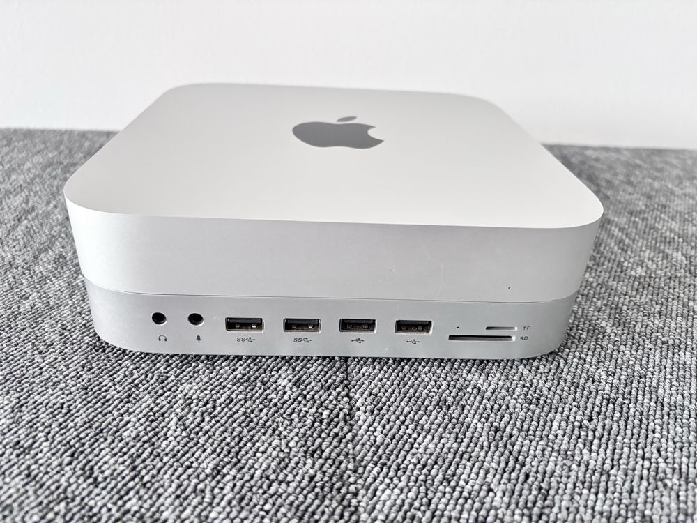 Mac mini M2 16GB/512GB + stacja-mysz-klawiatura
