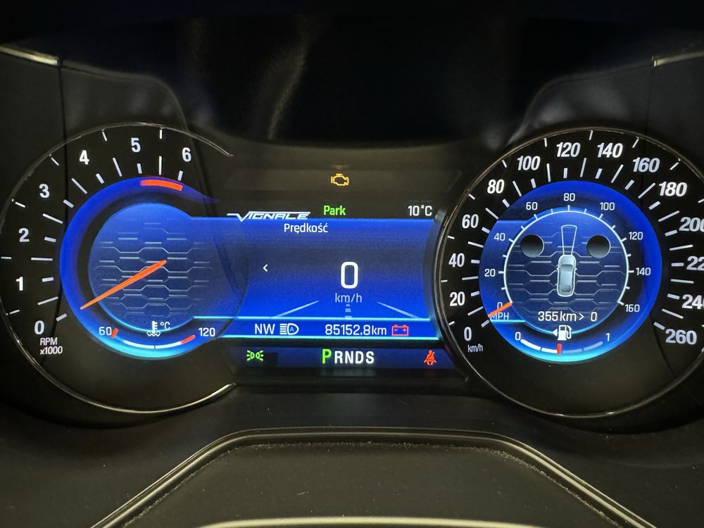 Ford aktualizacja wskaźników, Sync,  zwiększenie mocy silnika