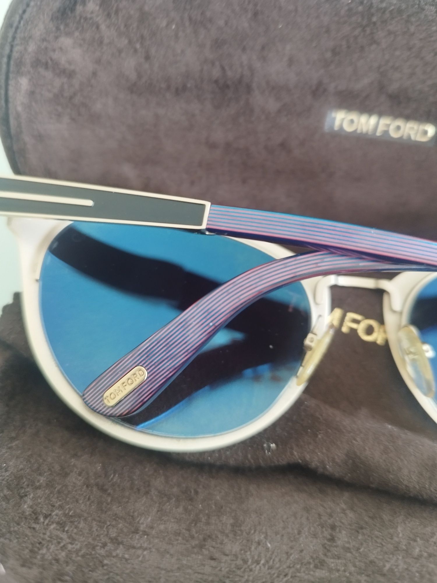Lindos óculos de sol Tom Ford estdo muito bom. Modelos Nina