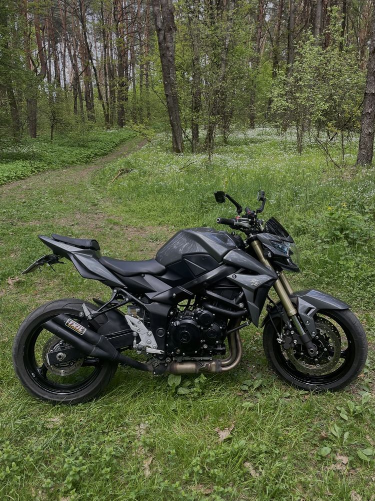 ТЕРМІНОВО!!! Suzuki gsx-s 750.