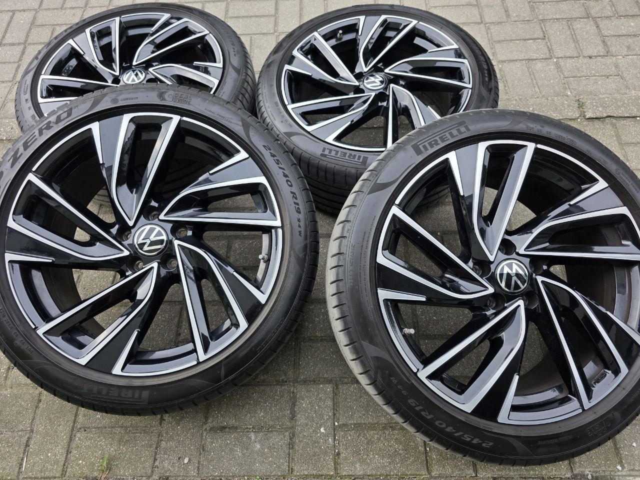 ORYGINALNE koła do
Volkswagen Arteon  R 19