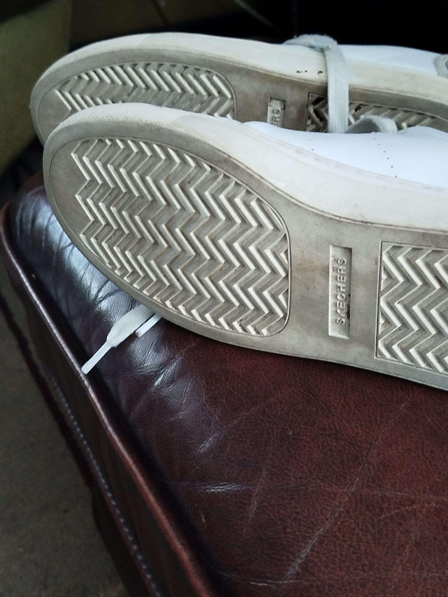 Buty  Skechers białe damskie 39