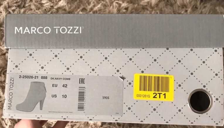 Granatowe botki na obcasie z brokatem Marco Tozzi, zamszowe 42