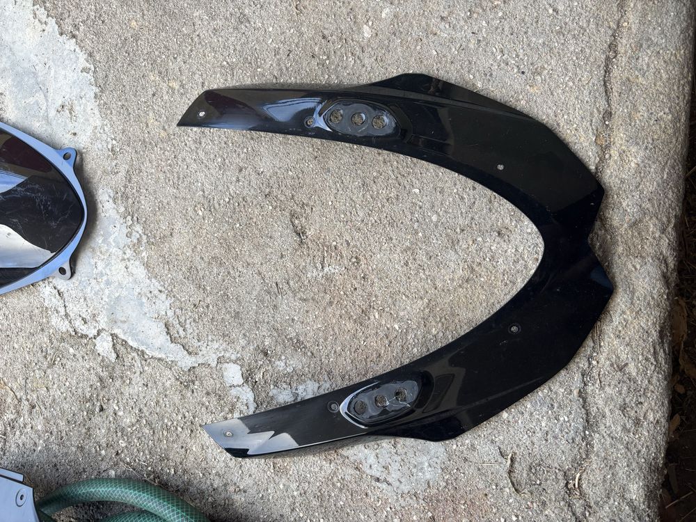 Plasticos e carenagens gsxr 1000 k9, l0