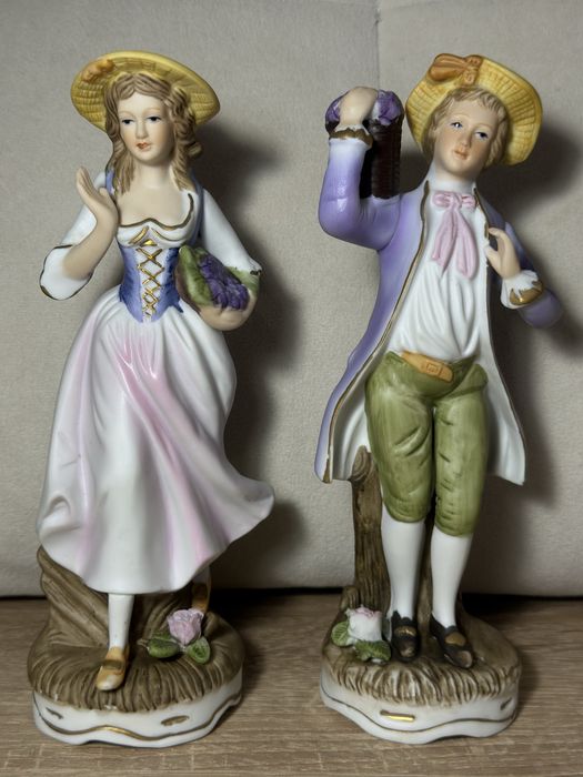 Порцелянові статуетки