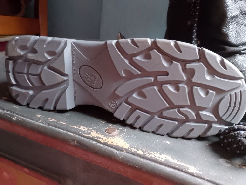 Buty robocze ocieplane