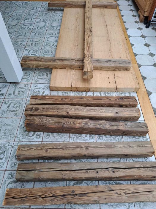 Stare Belki Suszone Stare Bale Drewno Dekoracyjne Ciosane Do Wnetrz