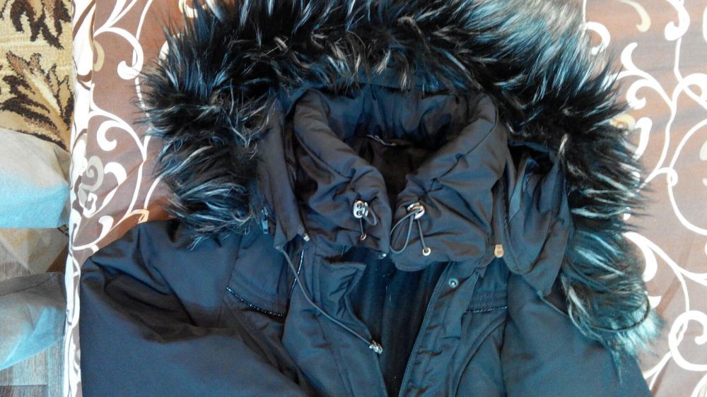Пальто , куртка , плащ женский зимний