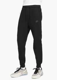 Чоловічі Брюки Nike Sportswear Tech Fleece Black