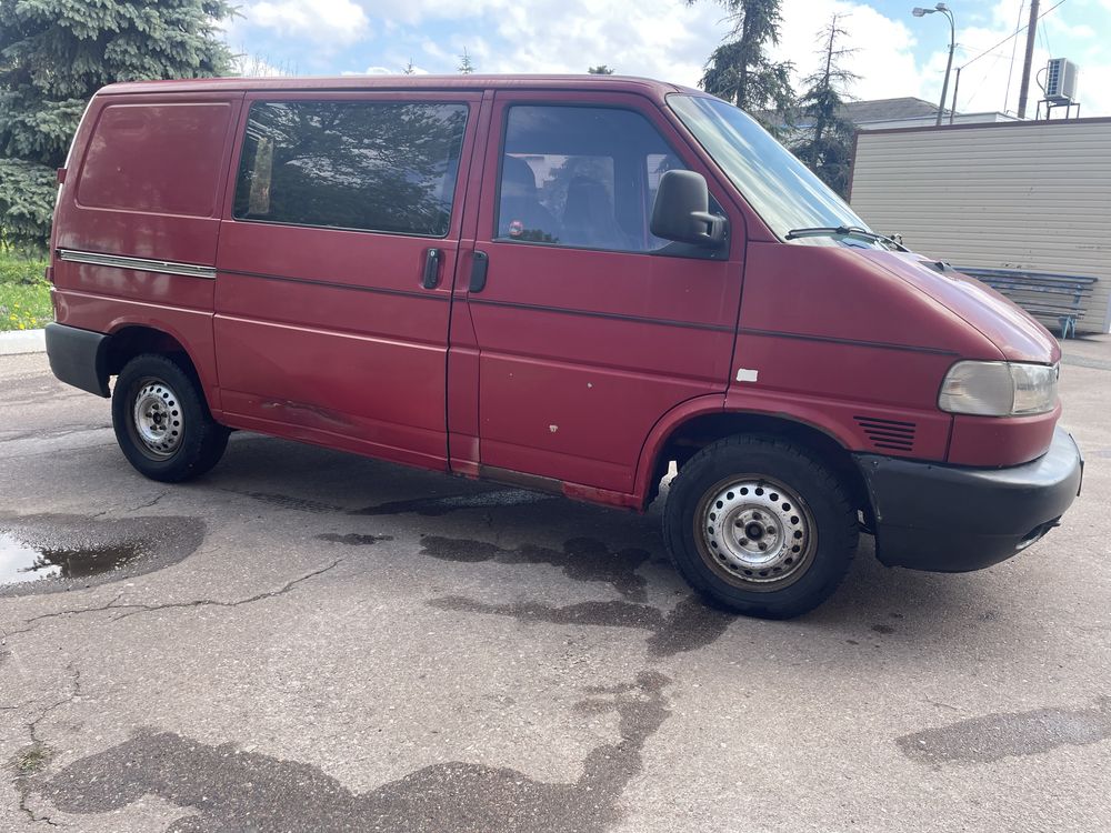 Продам Volkswagen Transporter 2.5 75kw