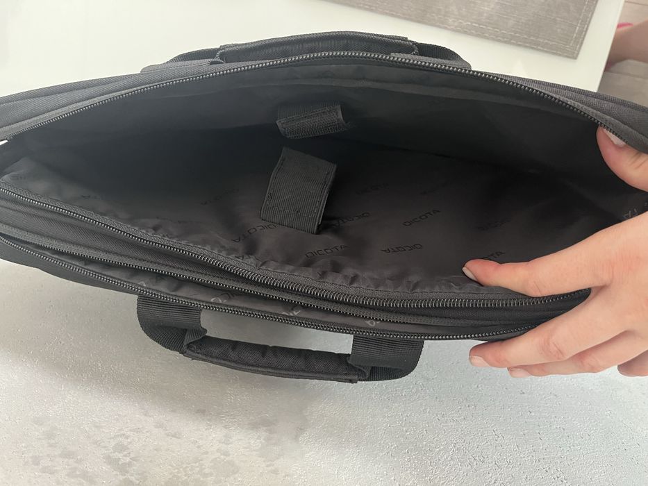 Torba na laptopa Dicota Top Traveller SCALE 14"-15,6" D31428-RPET