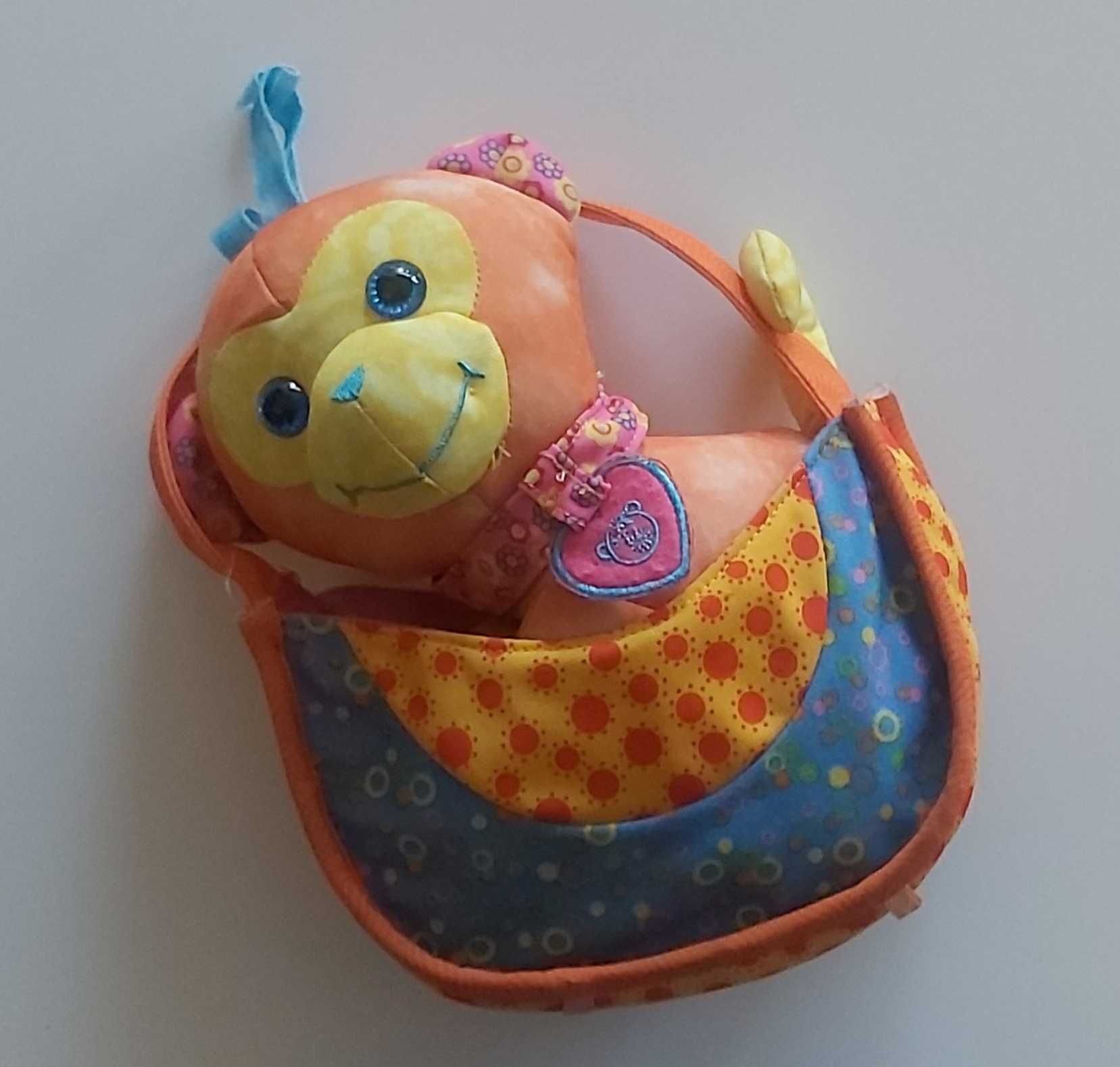 Cão peluche lavável com bolsa