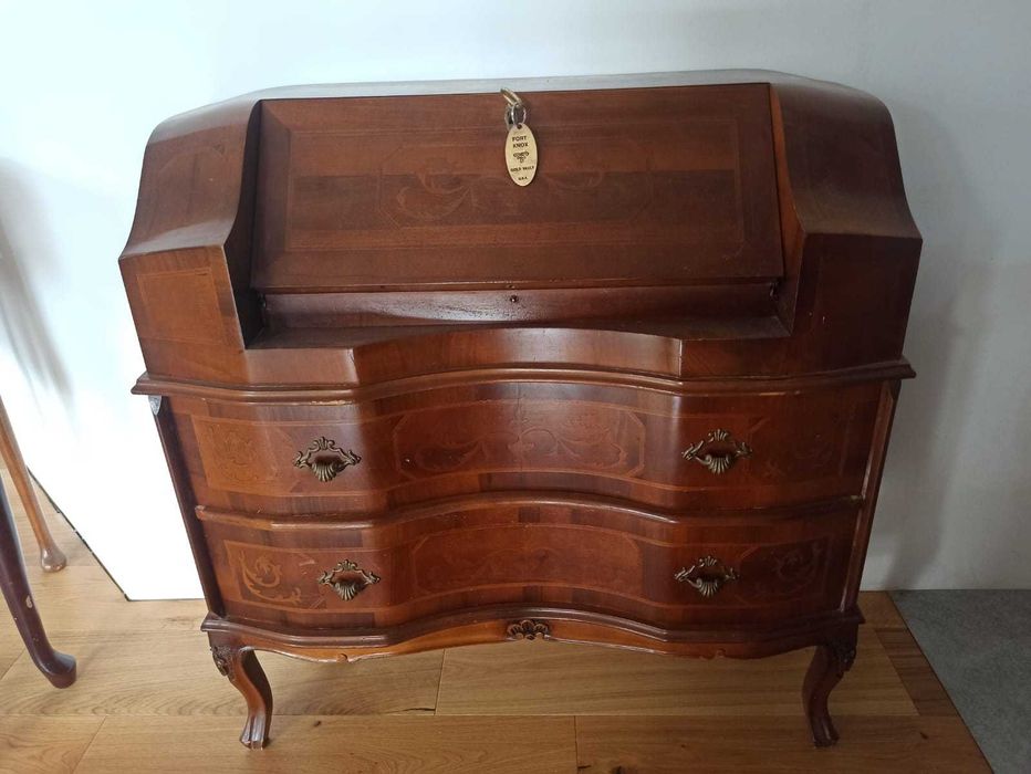 Sekretarzyk vintage gięte nogi intarsja