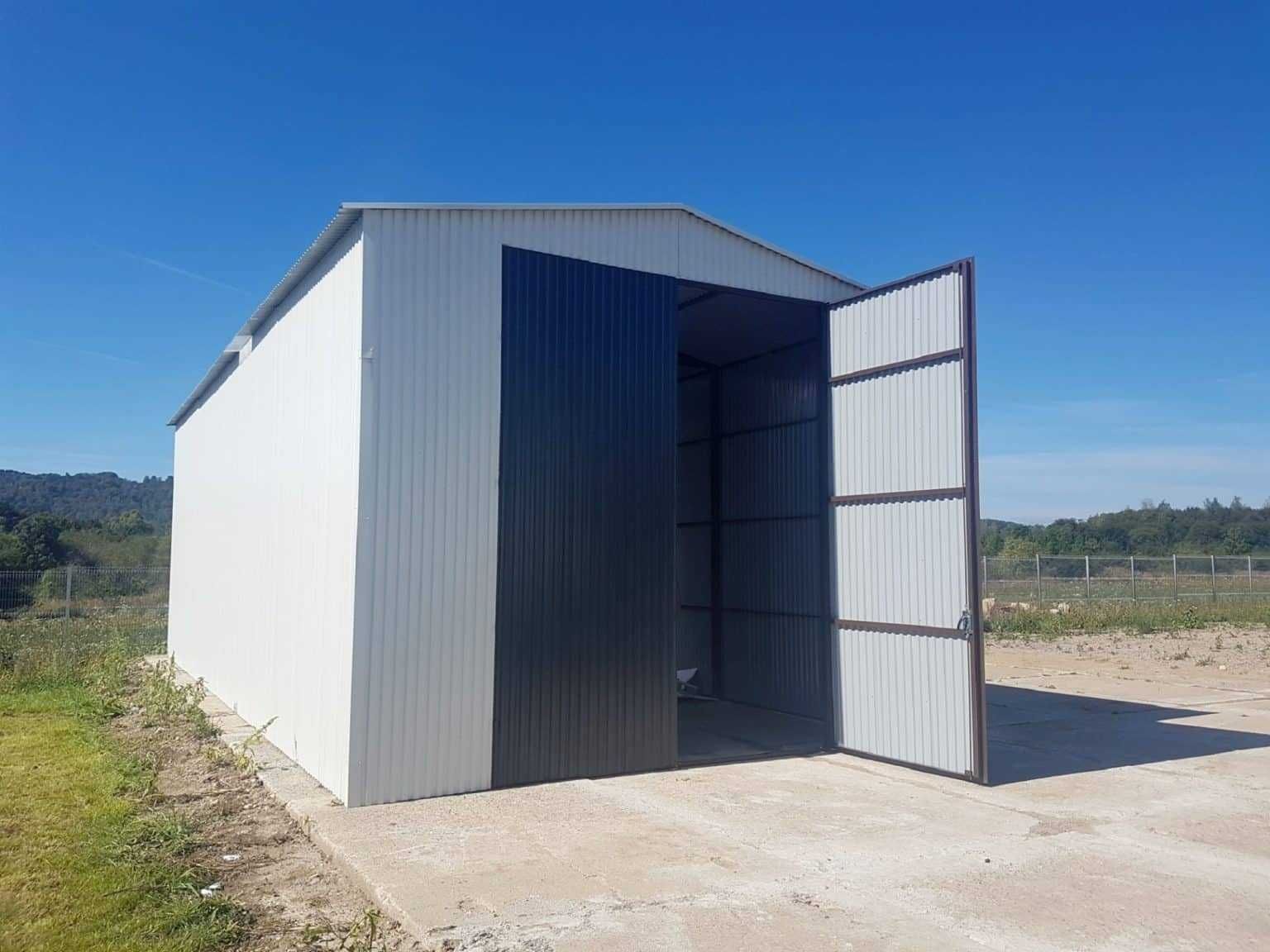 Blaszana hala 5×12m- złamana biel/ciemny grafit
