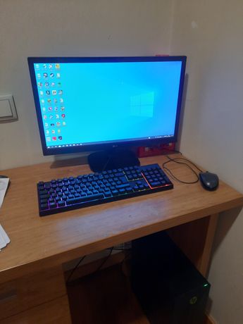 Setup gamer ( computador + teclado + rato + monitor LG )