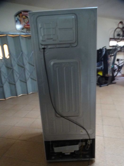 Frigorifico usado  Samsung-No Frost-163,5 CM-300 Litros Branco