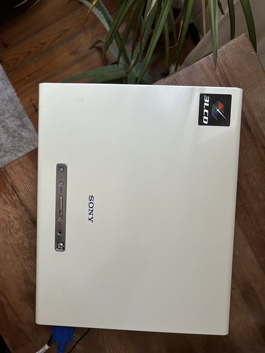 Projector Sony VPL-cx80