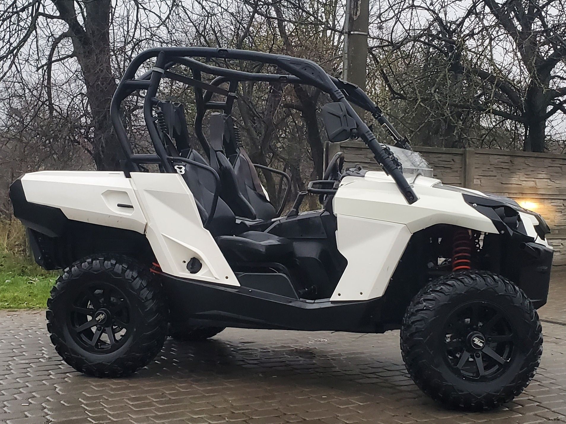 BRP Commander 800r 2019