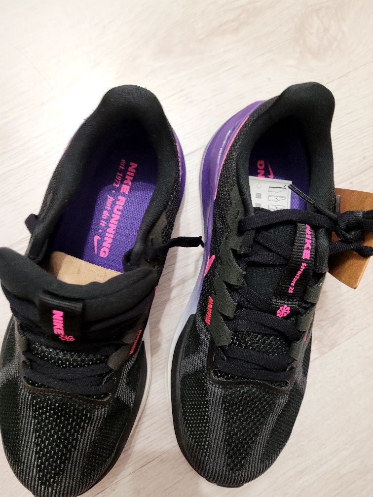 Кроссовки NIKE AIR Zoom STRUKTURE 25 нові original