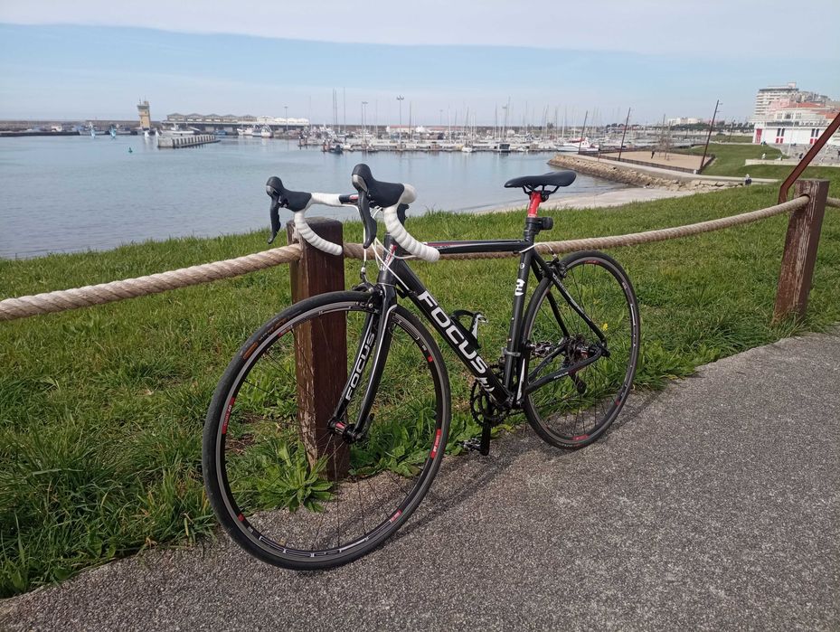 Bicicleta de estrada tamanho 52