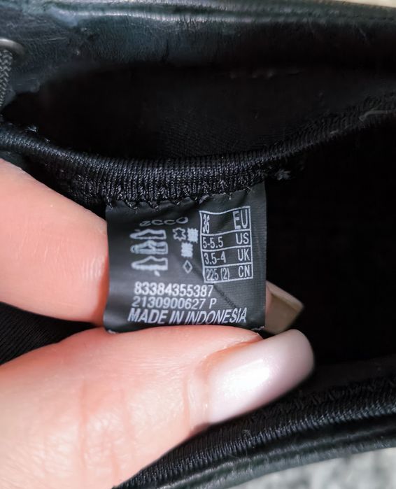 Кросівки шкіряні 36р ECCO