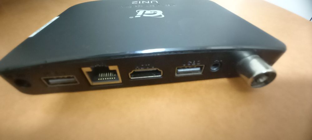 Тюнер Т2,  тв бокс GI Uni 2+