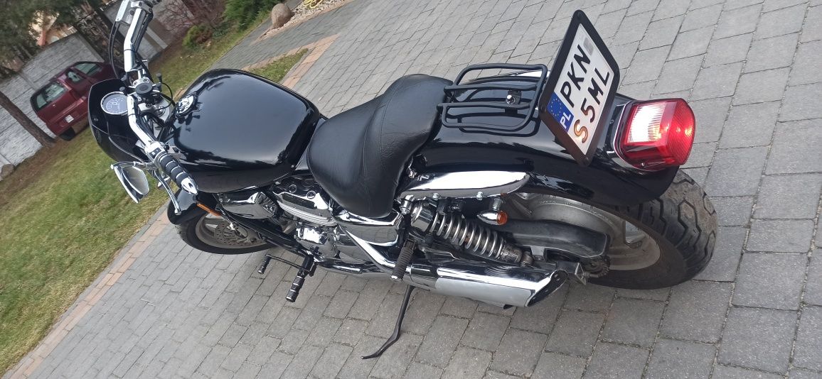 Honda Magna VF 750 C 89 KM power cruiser