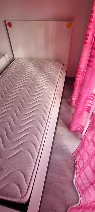 Cama solteiro 90×200cm.