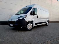 Wynajem busa dostawczego blaszaka L3H2 bus Toyota Prosace MAX Fiat
