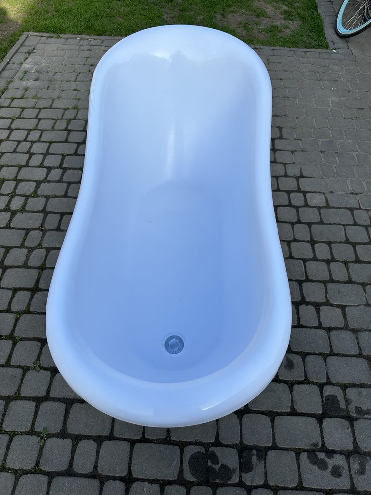 Ванна акрилова (00108)на лапах ретро ванна 156 см
