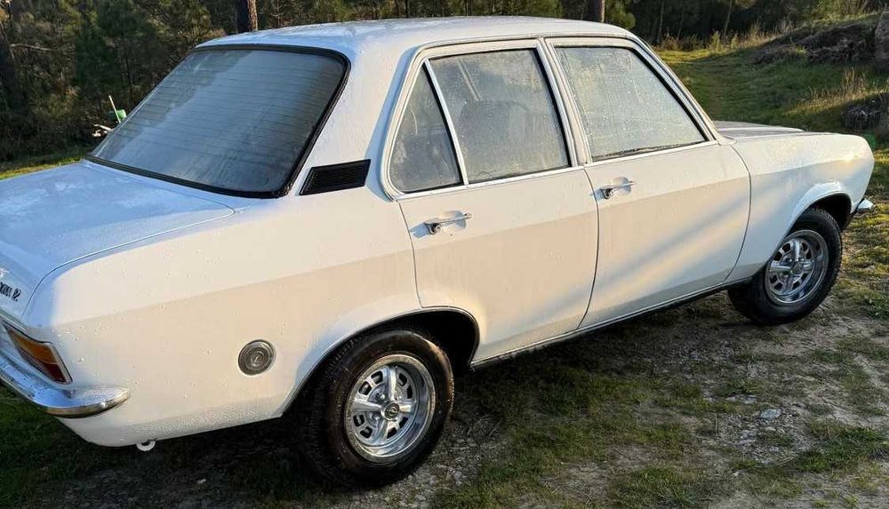 Opel Ascona 1.2 clássico