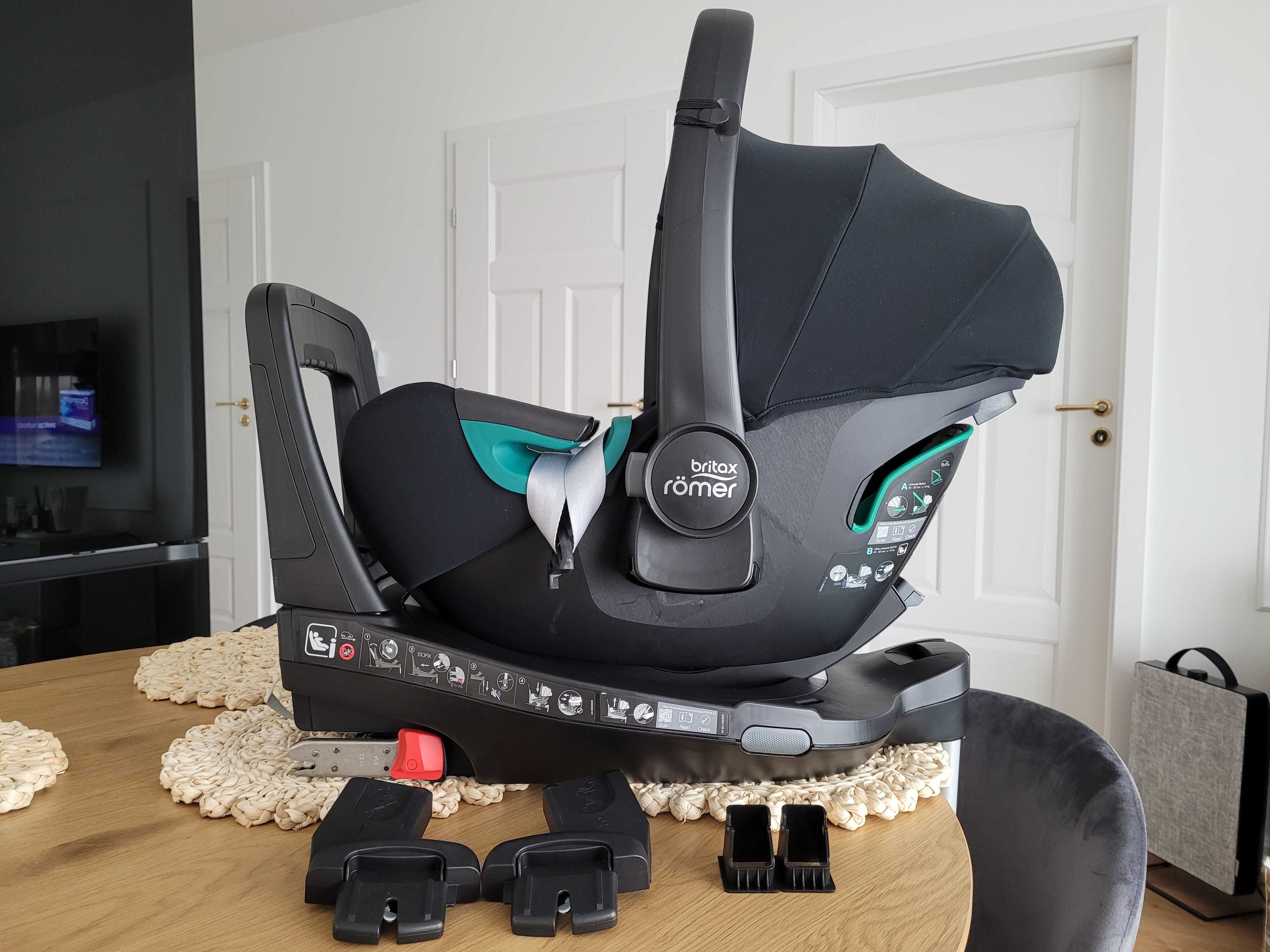 Fotelik Britax BABY SAFE 3 i-Size + baza isofix flex