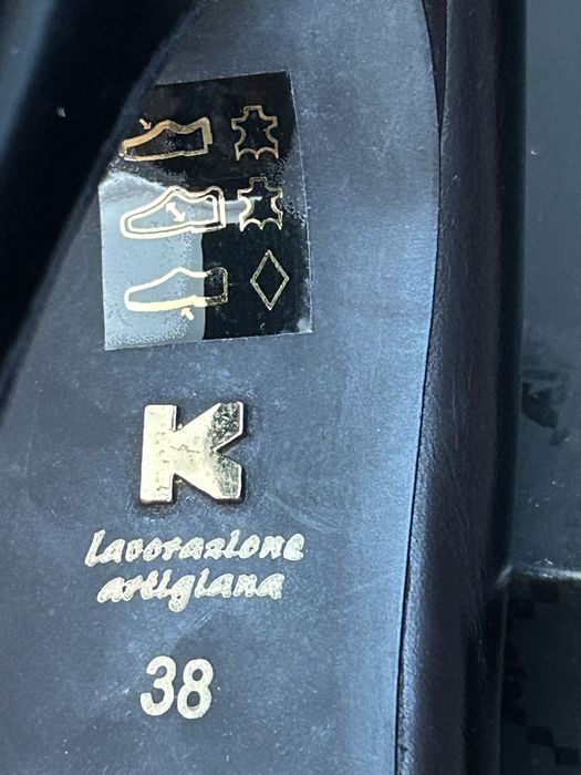 Czarne szpilki Kazar