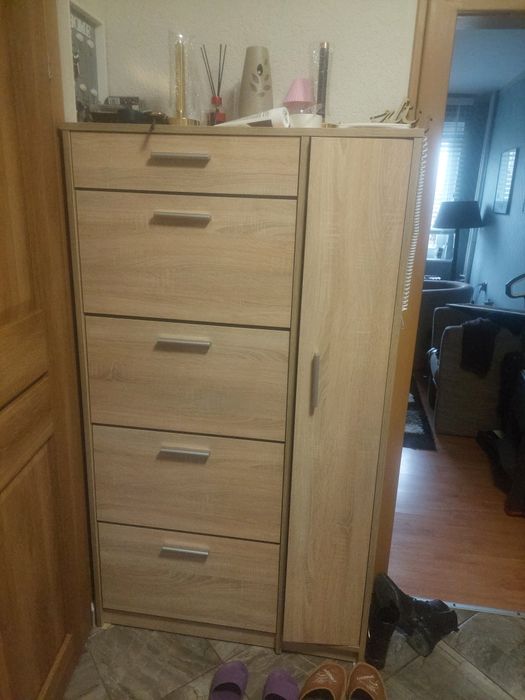 Sprzedam szafkę na buty